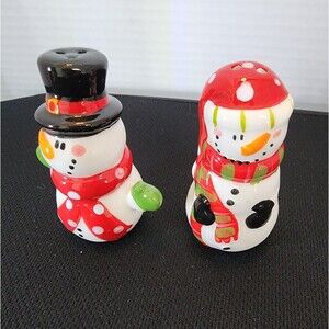 BW Snowman Salt & Pepper Shaker Set Ceramic Christmas Vintage